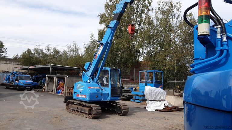 Gusjeničarska dizalica Maeda LC 785-6 BF (16m)