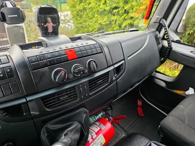 Kombinirano vozilo s ceradom IVECO 80-220 Eurocargo, Gardine, ladebordwand