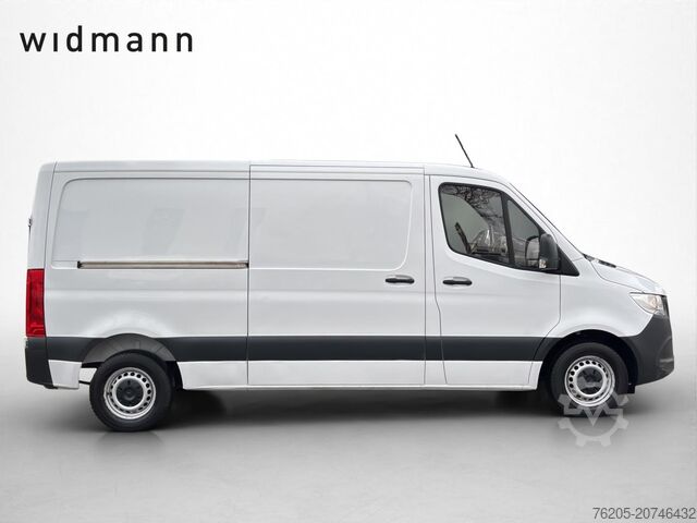 Fourgon tôlé Mercedes-Benz Sprinter 211 CDI Kasten Standard