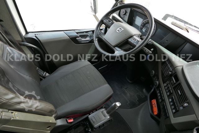 Swap body truck VOLVO FH 500 BDF mit Kühlkoffer Wechselaufbau