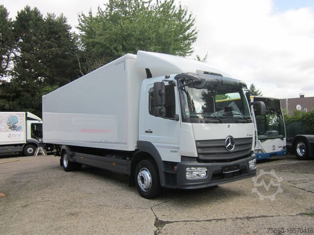 Truck with box body Mercedes-Benz 1230 Atego Koffer 8,14m lang LBW Automat