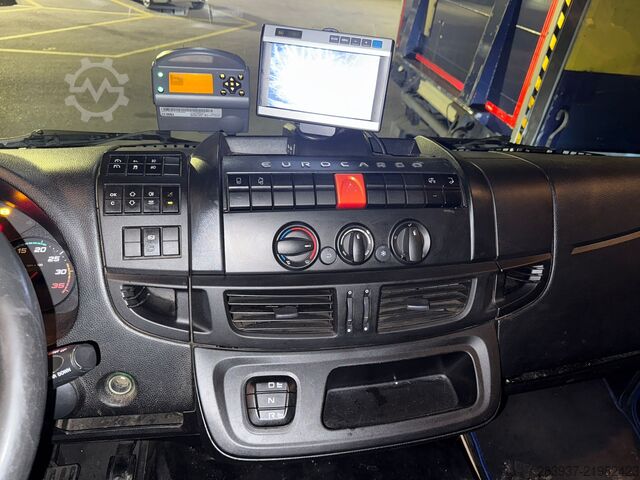 รถบรรทุกพื้นเรียบพร้อมผ้าใบคลุม IVECO ML 140 E 250