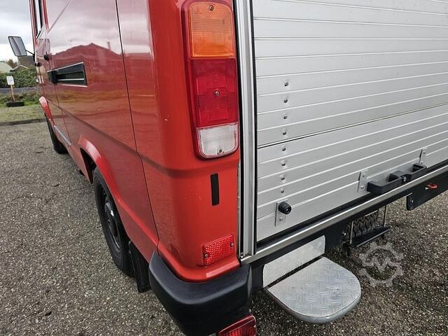 Bezorgbusje Mercedes-Benz 310 KA | BENZINE | IDEAAL ALS CAMPER | ALS NIEU...
