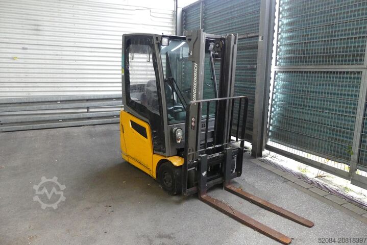 Jungheinrich EFG215 električni viljuškar Jungheinrich EFG 215