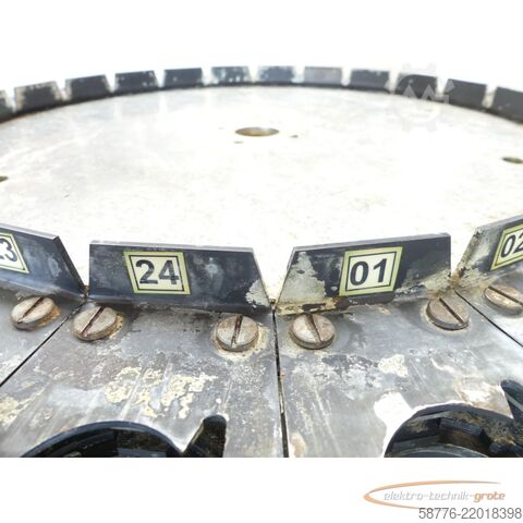 ส่วนประกอบ unbekannt Werkzeugwechsler Kranz für DMC 63 V Maschine 24 Werkzeughalter Ø 74,5cm