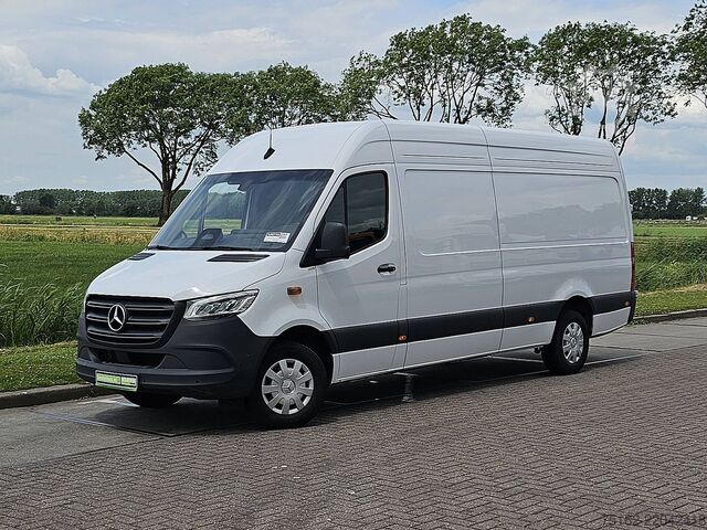 High-roof van MERCEDES-BENZ SPRINTER 317 L3H2 Maxi LED Mbux10
