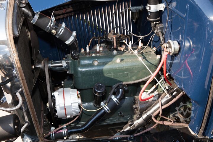 Chứng nhận của Voiture de Collection avec FORD FORD 1930 Model A Roadster de-luxe