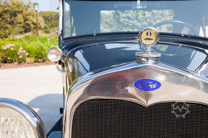 Chứng nhận của Voiture de Collection avec FORD FORD 1930 Model A Roadster de-luxe