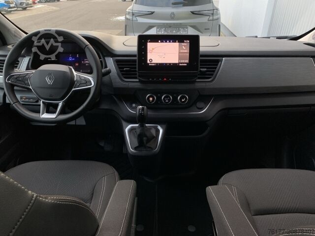 Dobozos furgon Renault Trafic Grand Combi dCi 170 Spaceclass EDC KAMERA