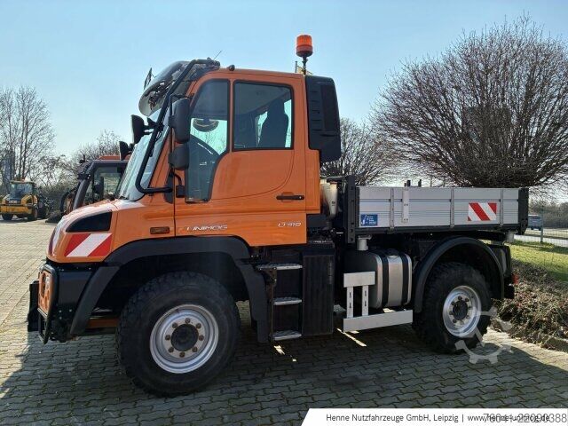 Máy nông nghiệp Mercedes-Benz Unimog U 319