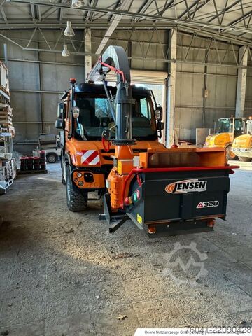Máy nông nghiệp Jensen Holzzerkleinerer A328Z HHacker