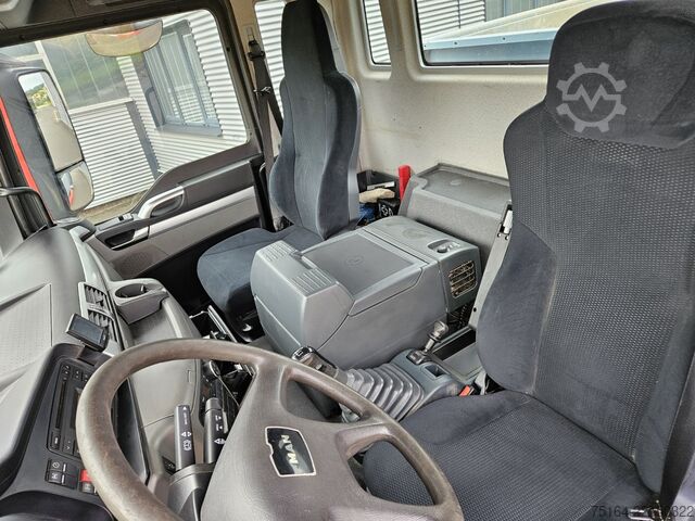 Kamion me tresh-faqe karrokimi MAN 26.440 FK 6x4