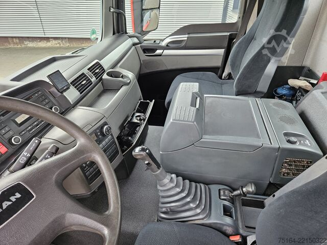 Kamion me tresh-faqe karrokimi MAN 26.440 FK 6x4