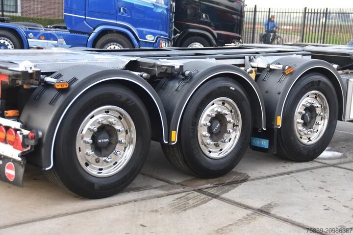 การขนส่งตู้คอนเทนเนอร์ D-TEC FLEXITRAILER - ADR FL - ALL CONNECTIONS - LIFT ...