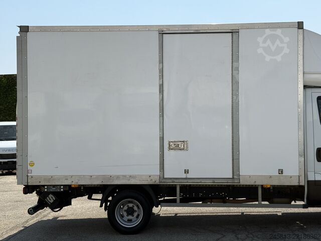 Skåpbil Iveco daily 35-160