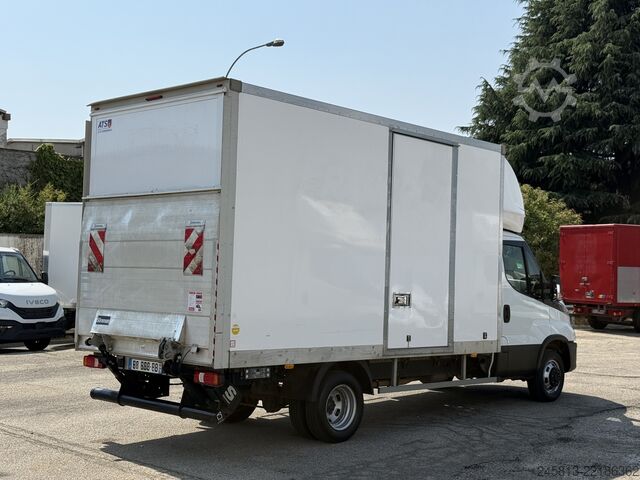 Skåpbil Iveco daily 35-160