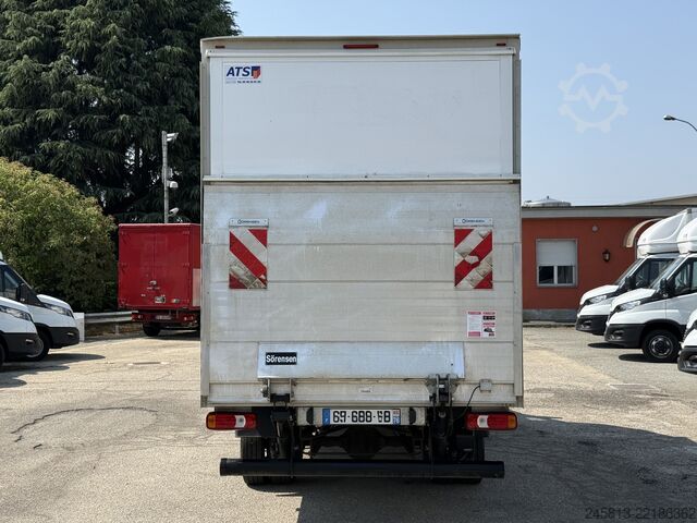 Skåpbil Iveco daily 35-160