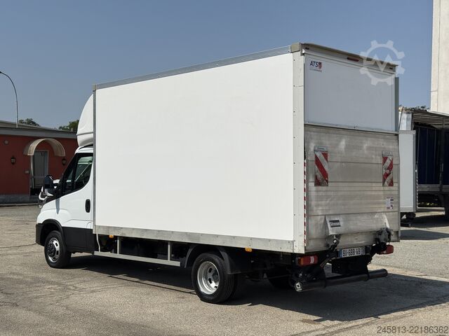 Skåpbil Iveco daily 35-160