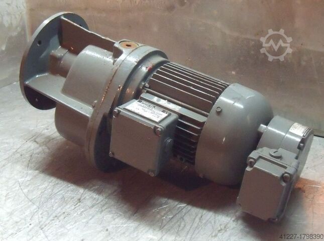 Мотор-редуктор 0,75 кВт 36,5 об/мин BAUER G22-20/DK 84-200L