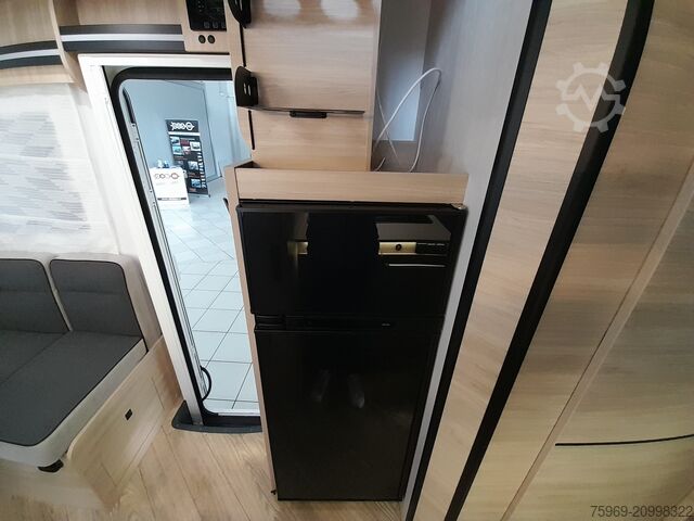 半集成式房车 CHAUSSON 724 ETAPE LINE