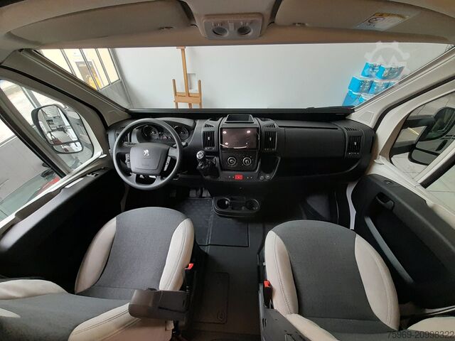 半集成式房车 CHAUSSON 724 ETAPE LINE