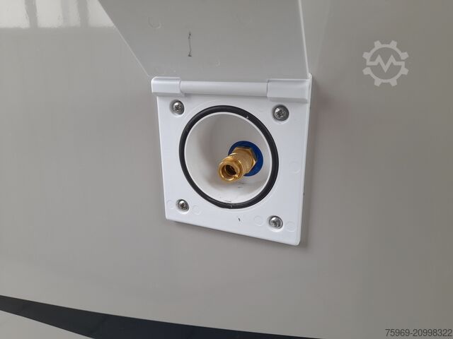 半集成式房车 CHAUSSON 724 ETAPE LINE