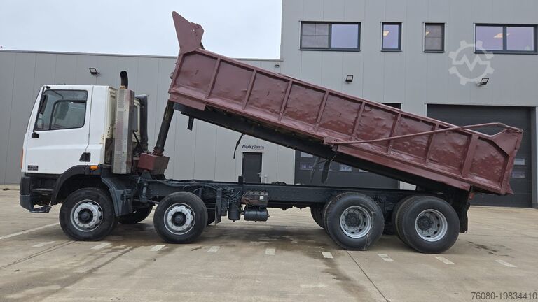 شاحنة قلابة DAF 85 CF 340 (EURO 2 / MANUAL PUMP / STEEL SUSP. /...