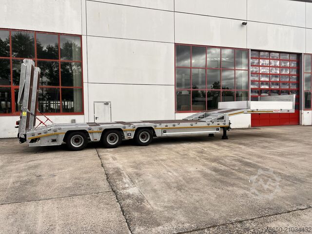 Rơ moóc bán thấp Möslein ST 3  3 Achs Satteltieflader neu