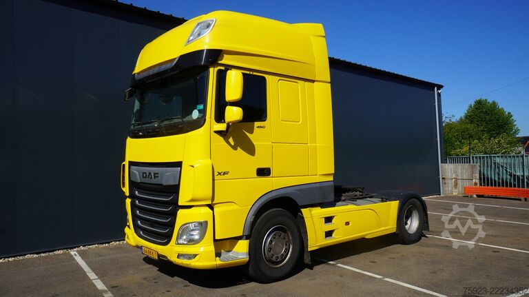 SZM มาตรฐาน DAF XF 450 SSC tractor unit