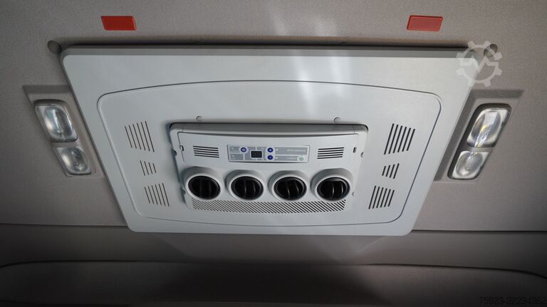 SZM มาตรฐาน DAF XF 450 SSC tractor unit