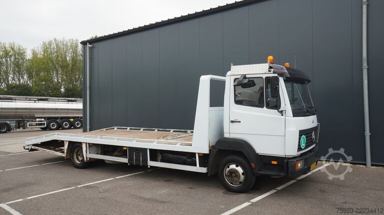 รถตู้ขนส่งรถยนต์ Mercedes-Benz 814 machine transporter truck
