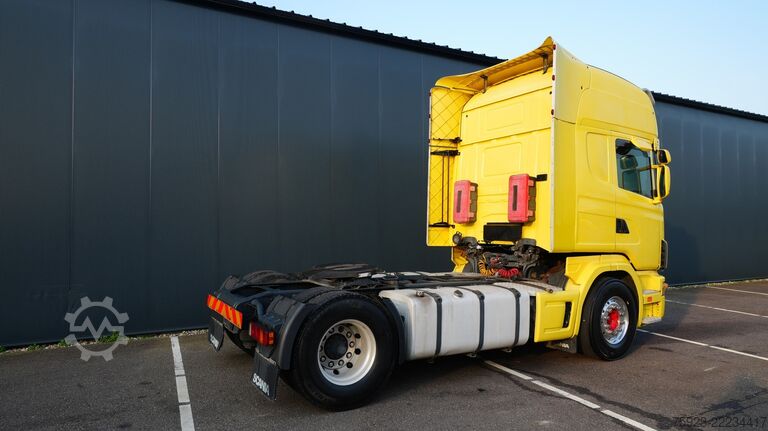 SZM มาตรฐาน Scania 124 L 420 tractor unit
