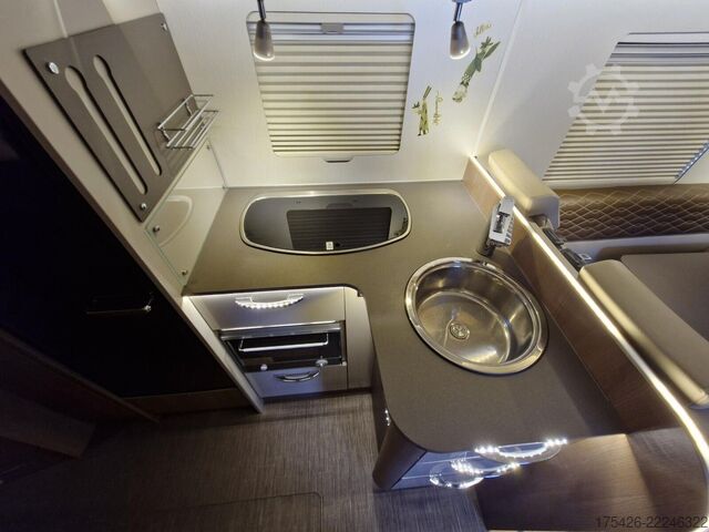 Полуинтегрированный автодом BÜRSTNER Lyseo T 728 G Harmony Line *Sat-TV*Navi*I-Net*