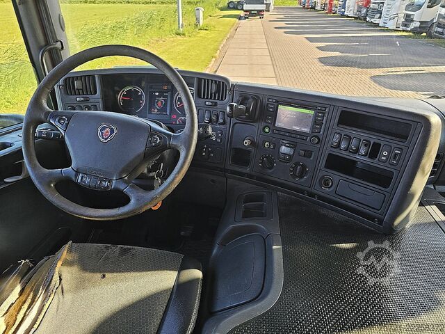 Kallur koos kraanaga SCANIA P410 HIAB XS122