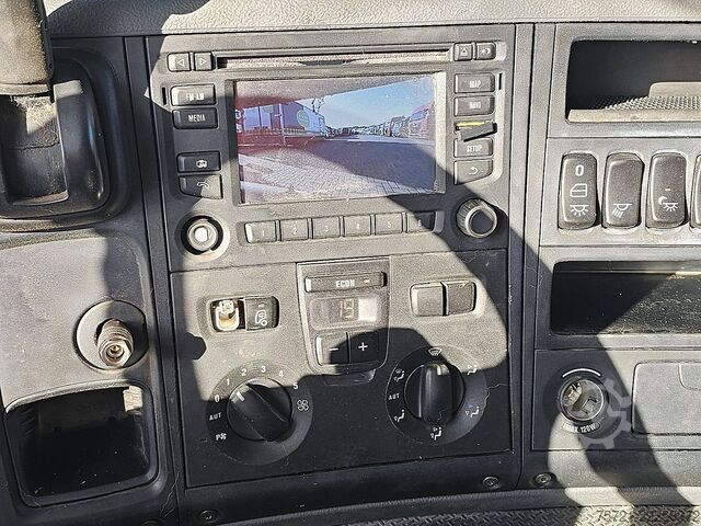 Volquete con grúa SCANIA P410 HIAB XS122
