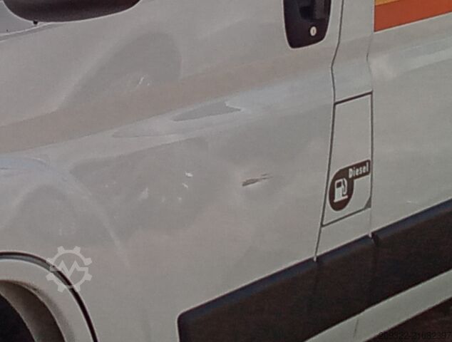 Wohnwagen/Wohnmobil Fiat Weinsberg Carabus 600 K | 4 Posti Letto | Completamente Attrezzato