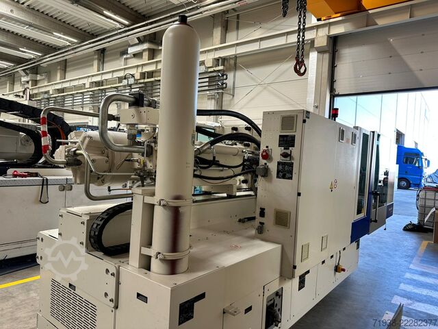 Formsprutningsmaskin Krauss Maffei KM 300-2000 CX