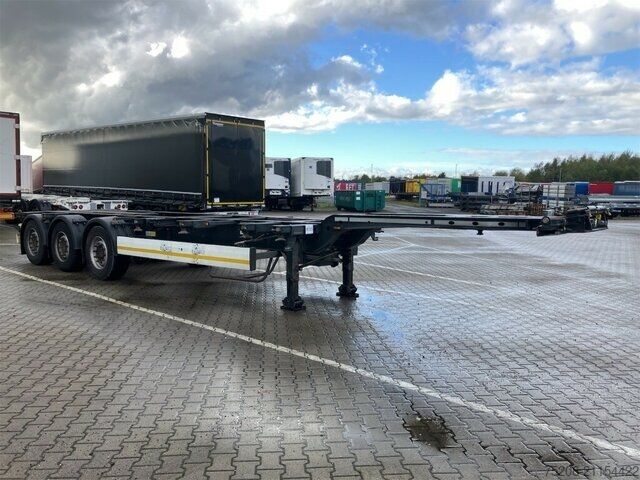 نیمه تریلر با بدنه قابل تعویض Krone Box Liner  SDC 27 eLTU5 plus