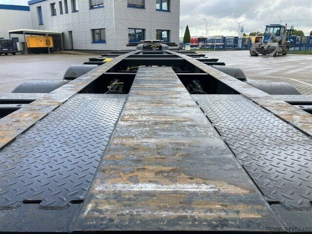 نیمه تریلر با بدنه قابل تعویض Krone Box Liner  SDC 27 eLTU5 plus