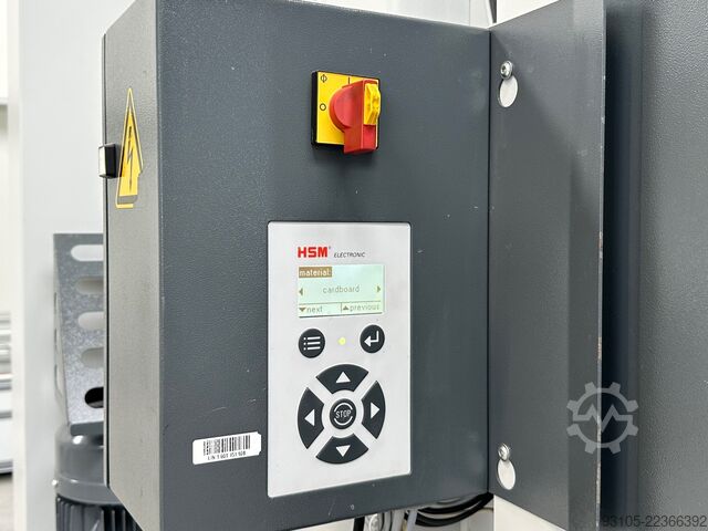 Вертикальные пресс-подборщики HSM V-Press 1160 HSM V-Press 1160 Plus