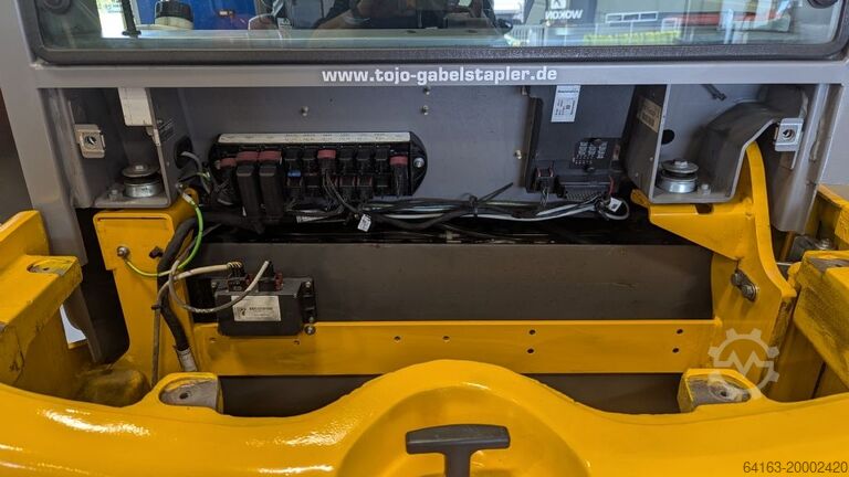 Elektryczny wózek widłowy 4-kołowy Jungheinrich EFG 425s neuwertige Batterie