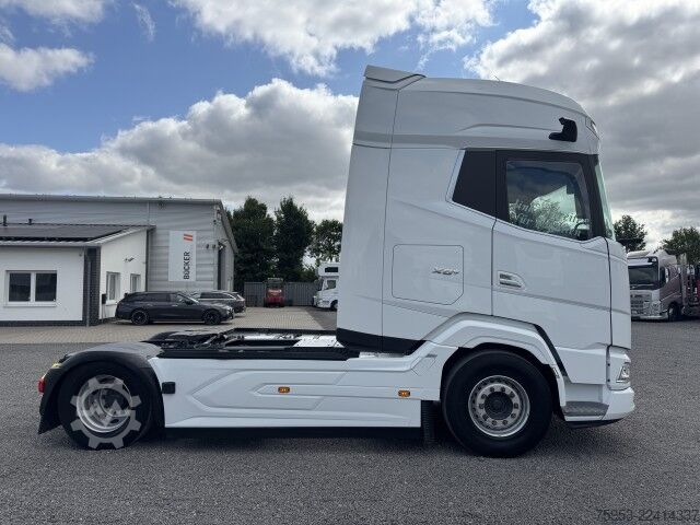 Cap tractor standard DAF XG+ 530 FT 4x2 VExec Standklima Intarder Leder