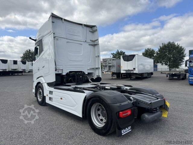 Cap tractor standard DAF XG+ 530 FT 4x2 VExec Standklima Intarder Leder