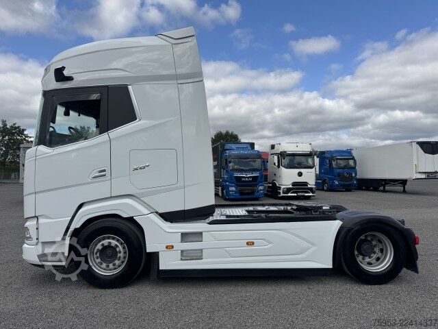 Cap tractor standard DAF XG+ 530 FT 4x2 VExec Standklima Intarder Leder