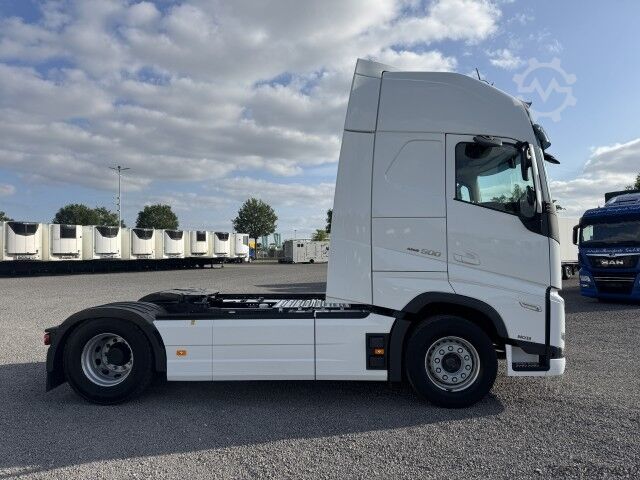 Standardní tahač Volvo FH 500 Globe XL Euro 6 Retarder I-Park Cool