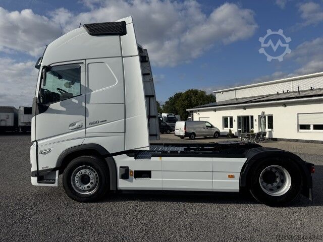 Standardní tahač Volvo FH 500 Globe XL Euro 6 Retarder I-Park Cool