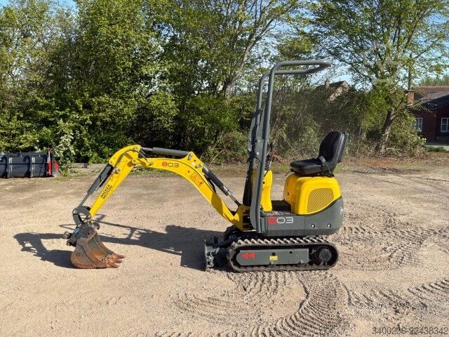 Mini-escavadora Wacker Neuson 803