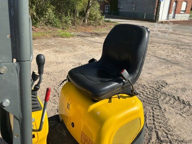 Mini-escavadora Wacker Neuson 803