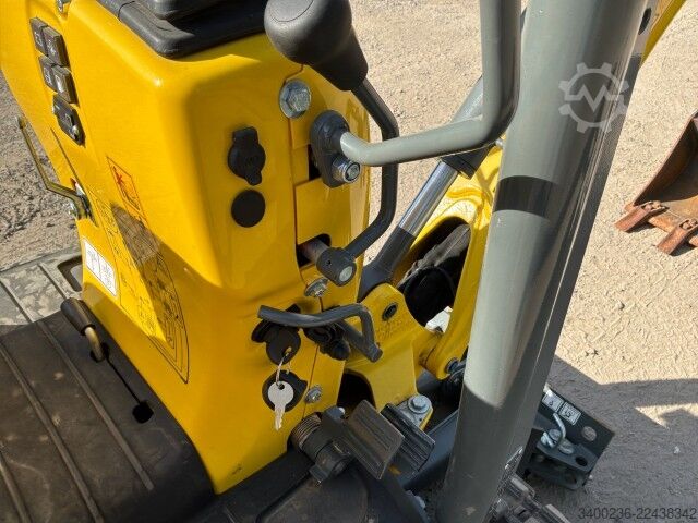 Mini-escavadora Wacker Neuson 803