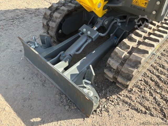 Mini-escavadora Wacker Neuson 803